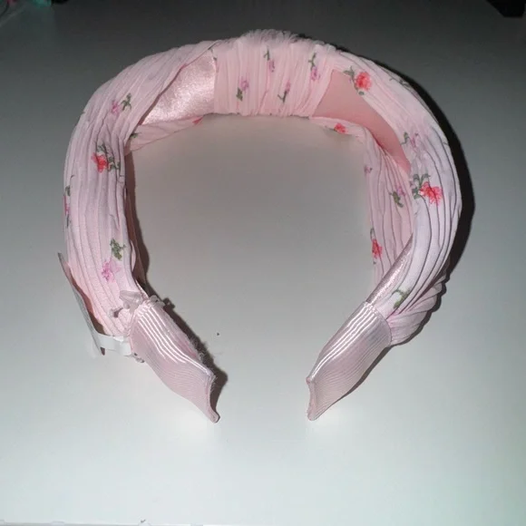 Floral Pink Pleated Knot Headband | Coquette Cottagecore Feminine Hair Accessory - Picture 4 of 6